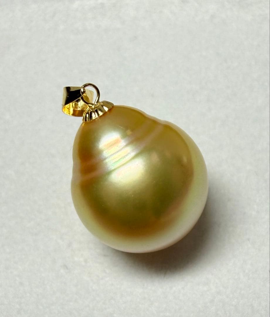 A6828 18k金　南洋真珠　金珠　ネックレス　トップ　天然真珠パール　本真珠