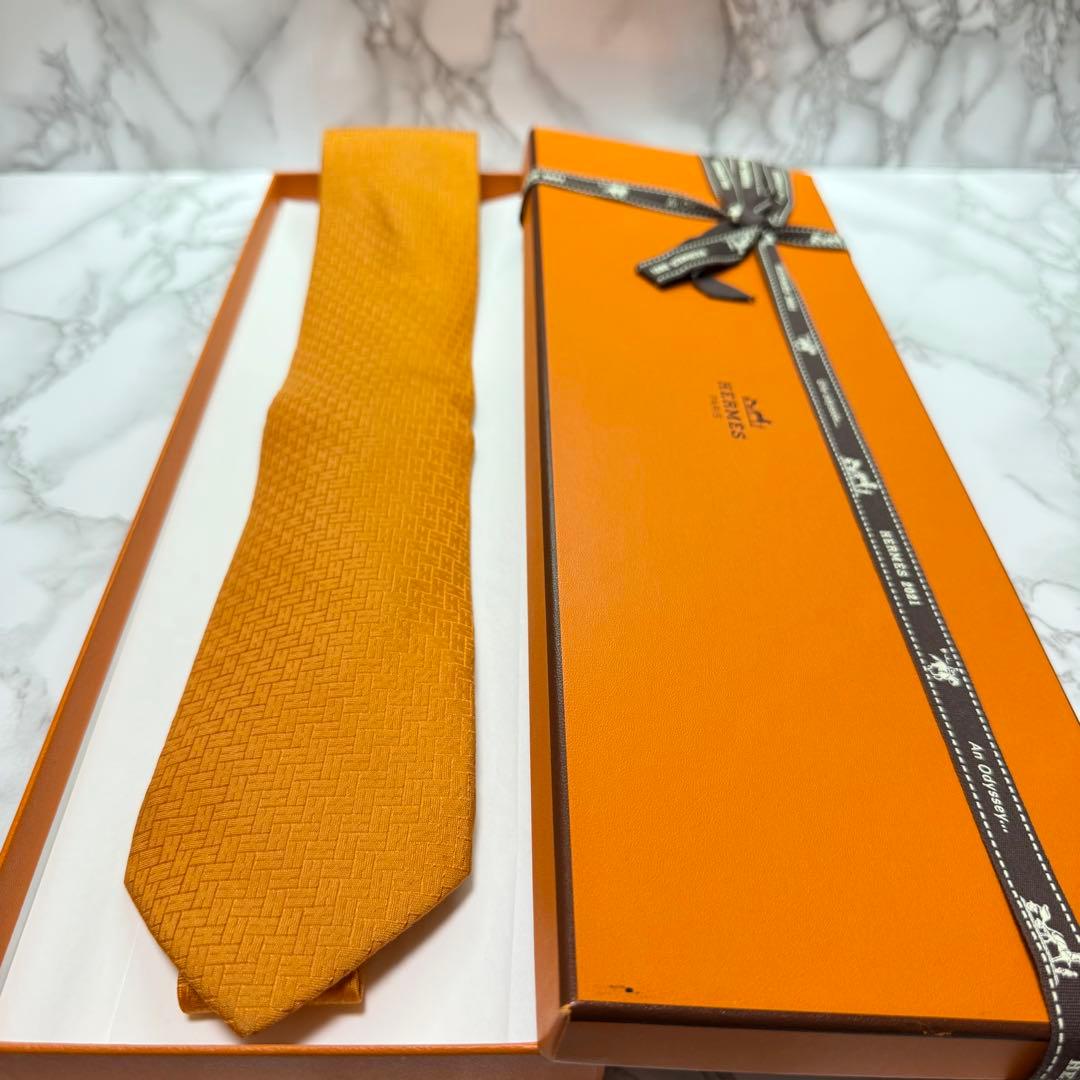 ✨極美品✨ 現行 HERMES ネクタイ シルク100% ファソネH オレンジ
