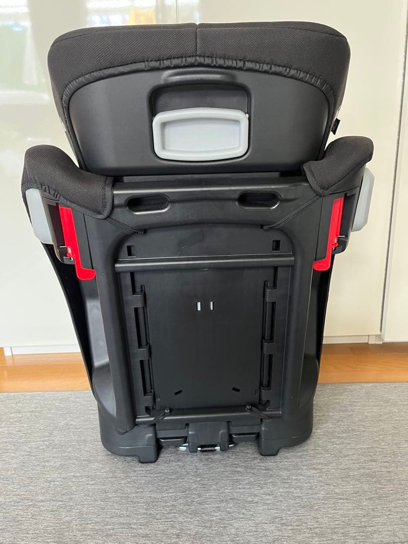 再値下げ！！送料込み！！　Joie エレベート　ジュニアシート