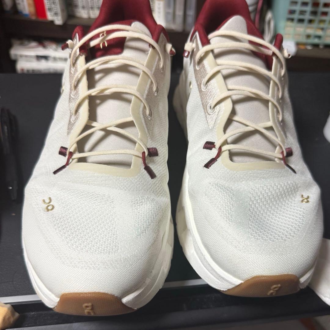 Cloudtilt 巳年限定カラー　ホワイト/レッド26.5cm