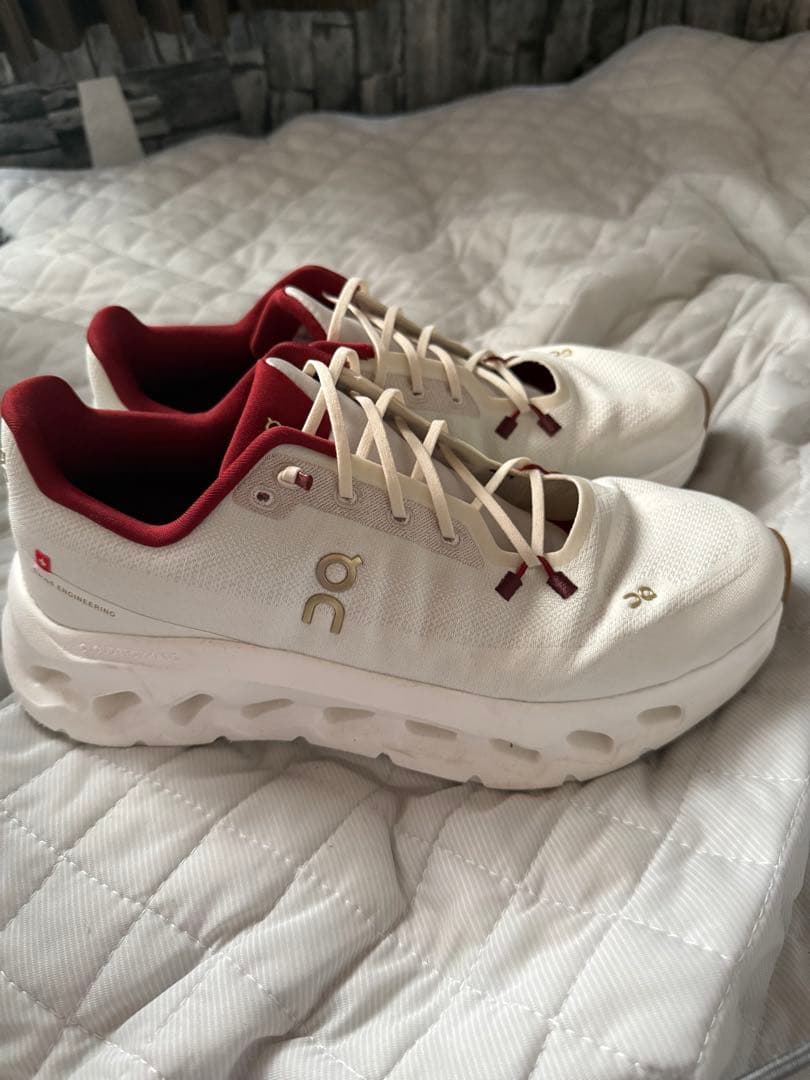 Cloudtilt 巳年限定カラー　ホワイト/レッド26.5cm