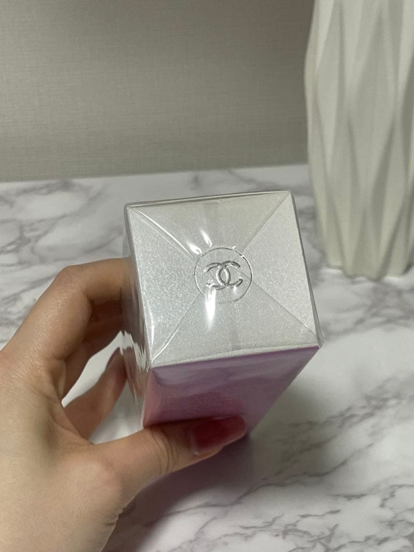 まるまる　CHANEL