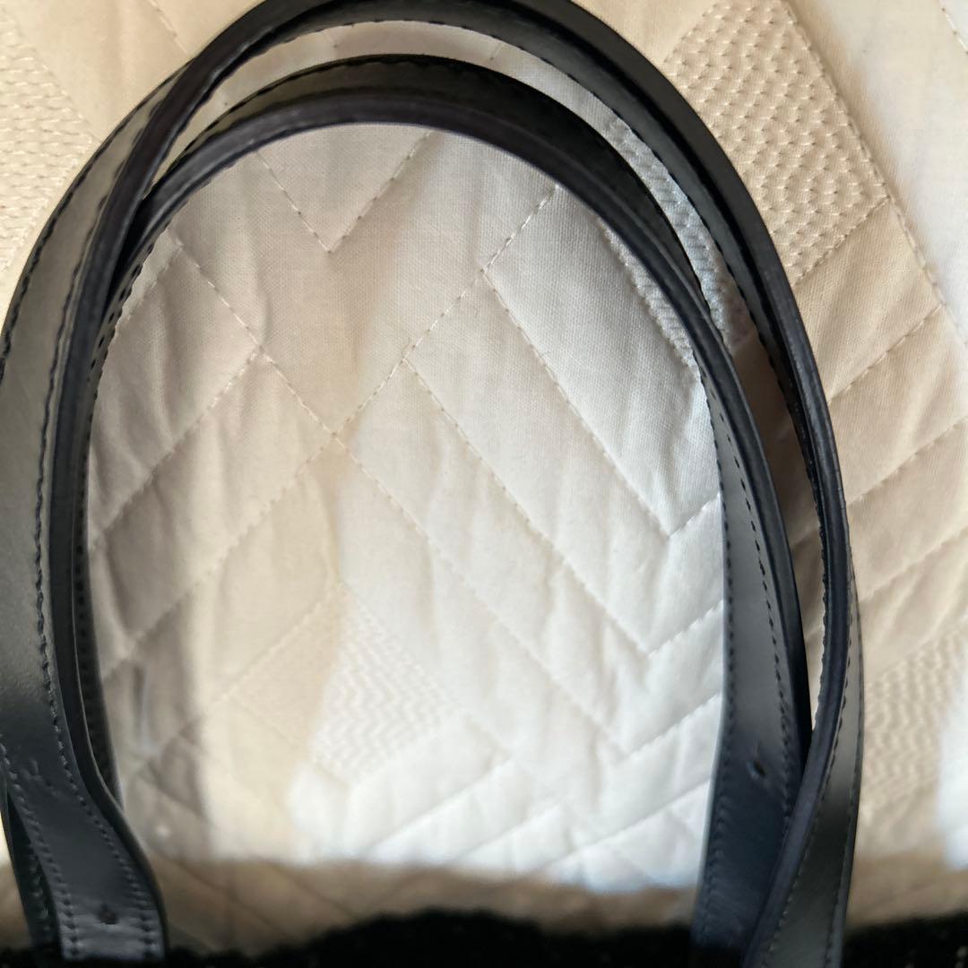 黒いメッシュデザインかごバッグ