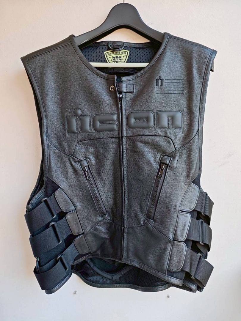 ICON 本革バイクベスト スカルデザイン