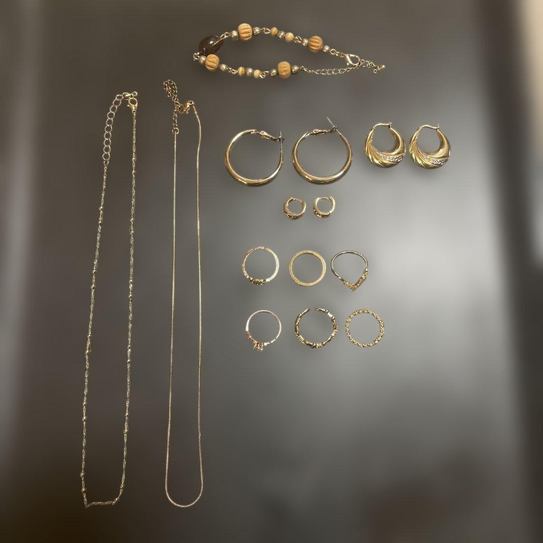 生前整理　私物含む　ゴールド色 アクセサリー　まとめ　お値引き不可