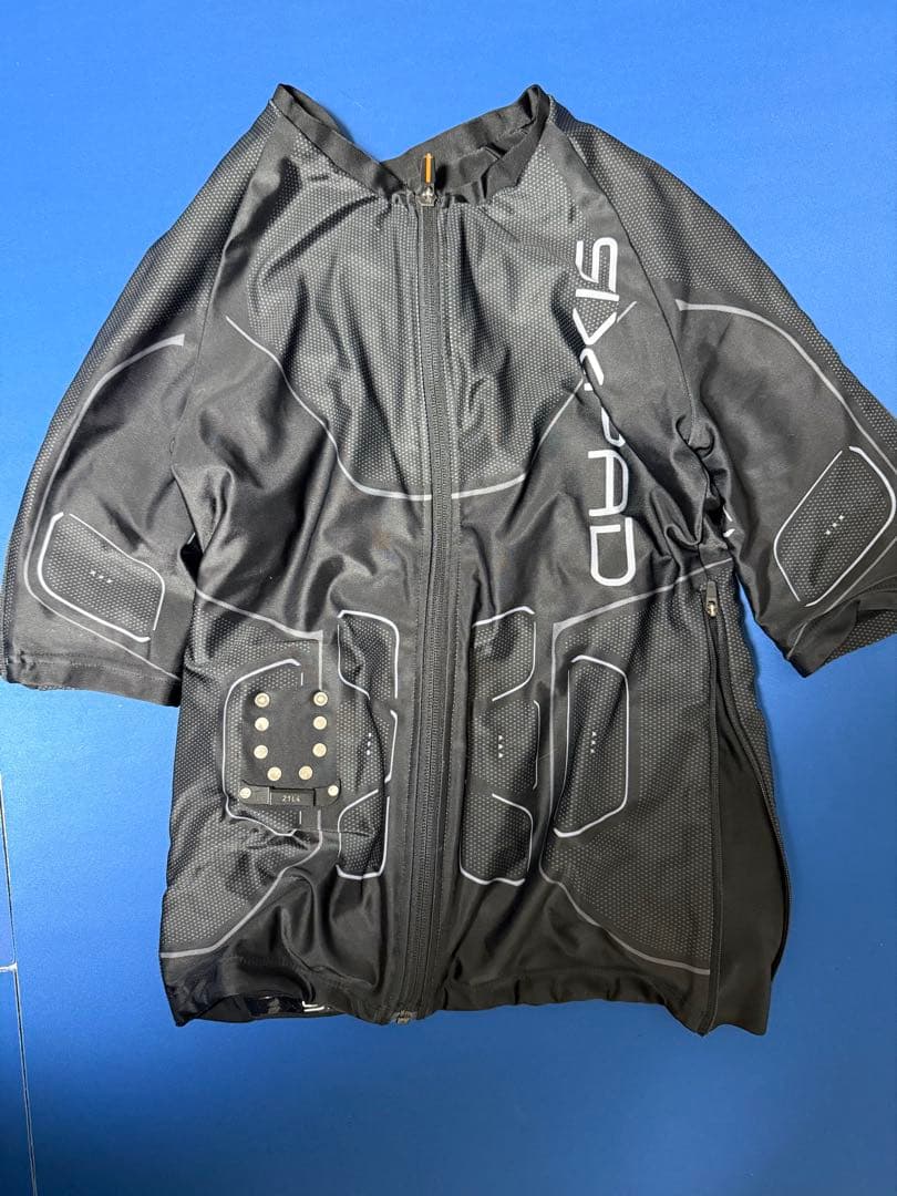 SIXPAD トレーニングウェア men's Mサイズ ブラック　上下セット