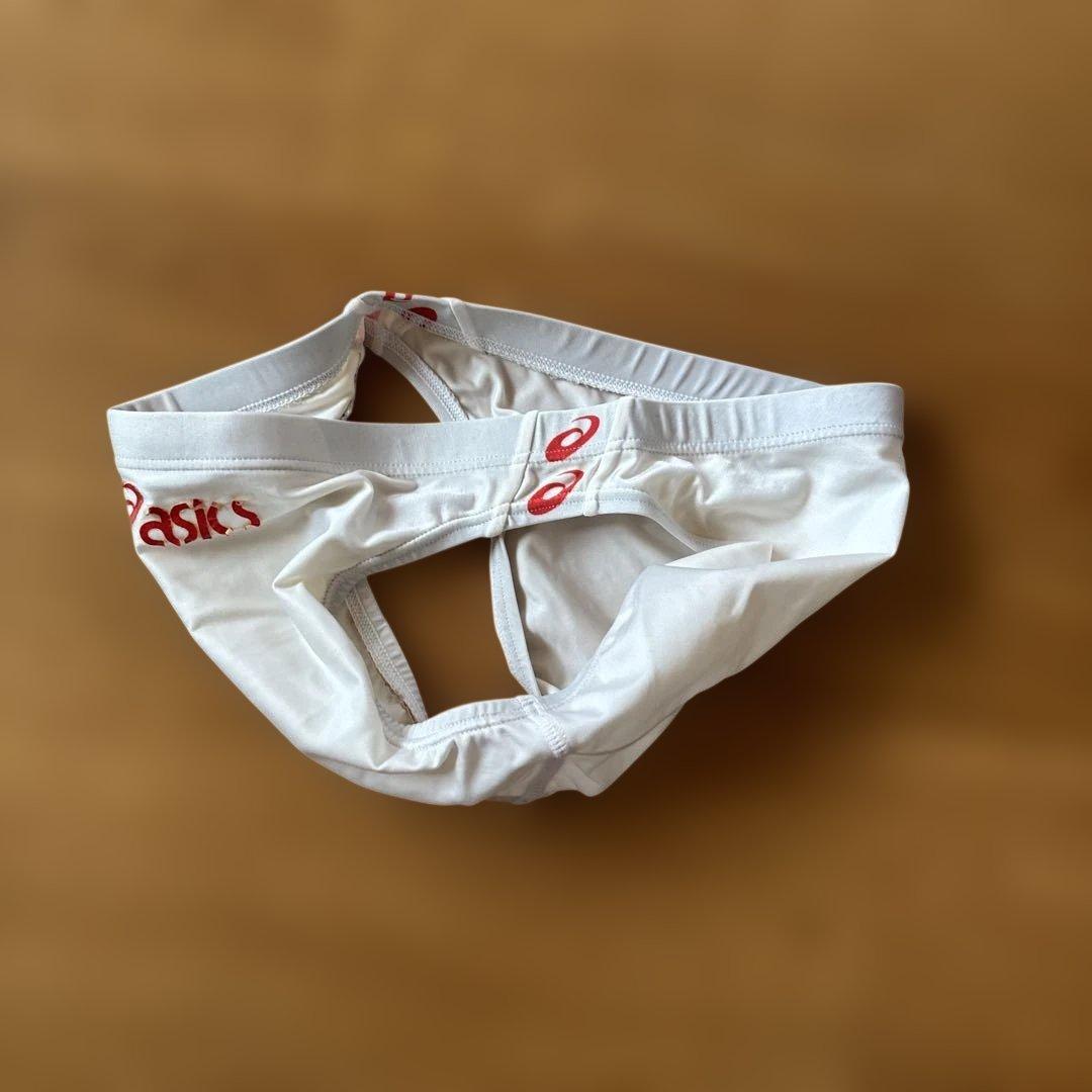 I*o様 メンズ　競泳水着　着用注意　レア　白　アシックス　p2？