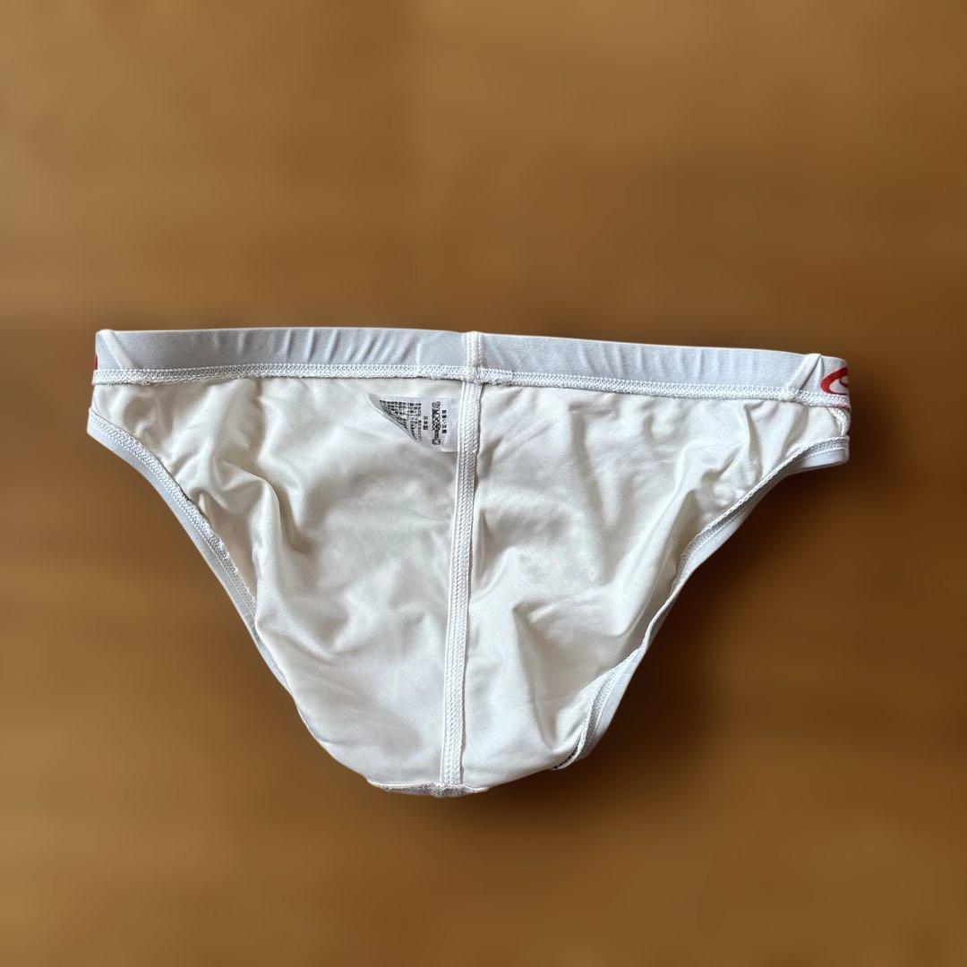 I*o様 メンズ　競泳水着　着用注意　レア　白　アシックス　p2？