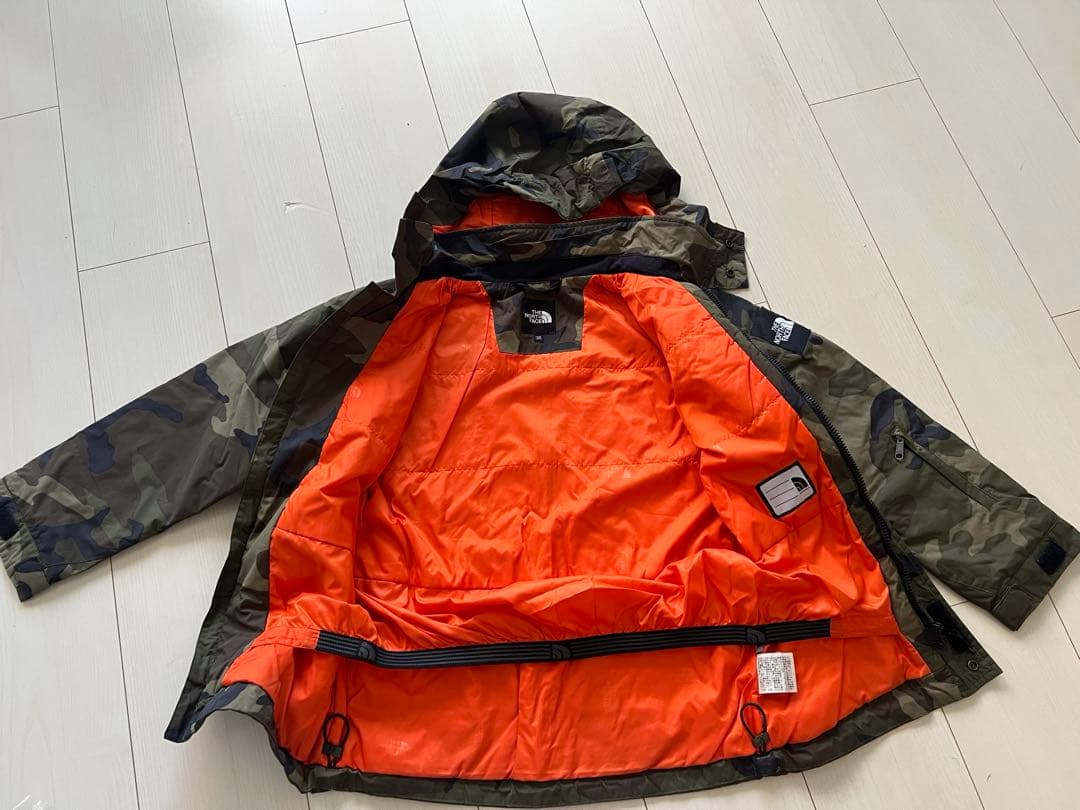TheNorthFace キッズフード付ジャケット& スノーインサレーションビブ