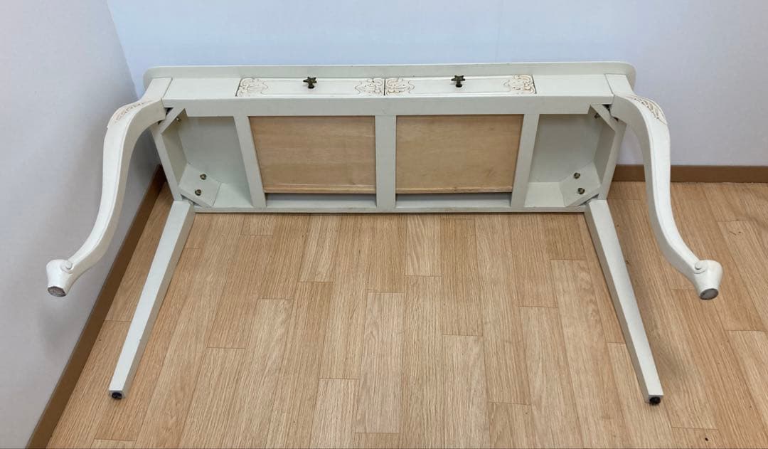 引き出し付きアンティーク調テーブル