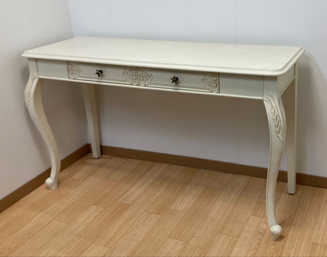 引き出し付きアンティーク調テーブル