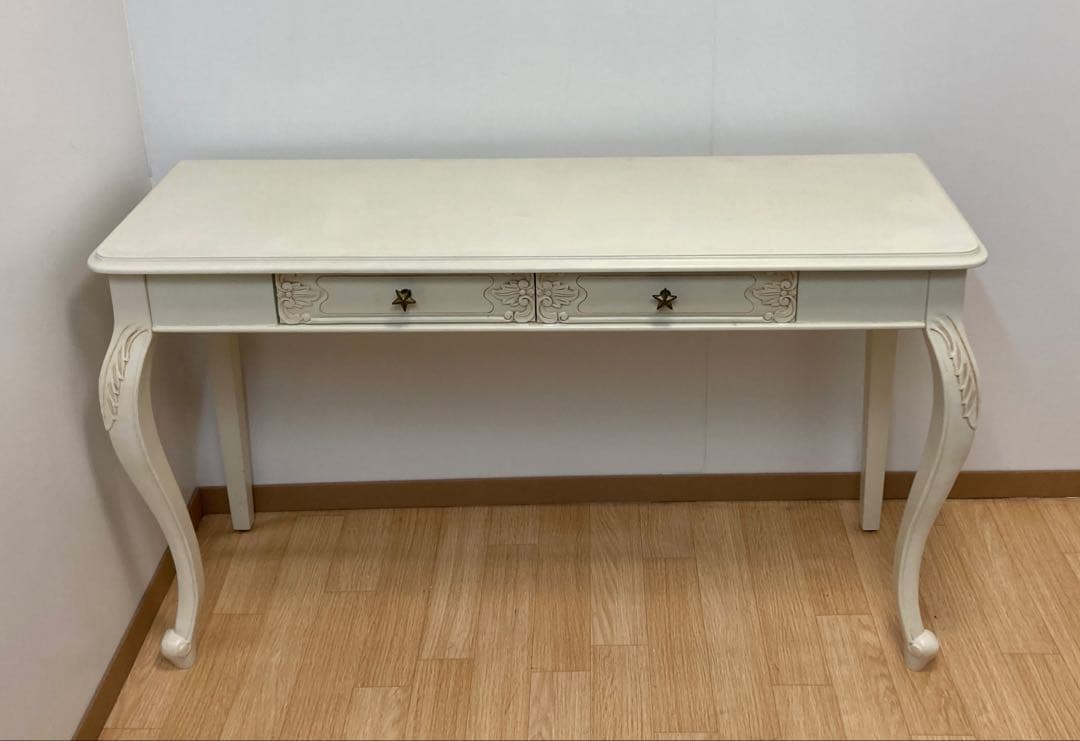 引き出し付きアンティーク調テーブル