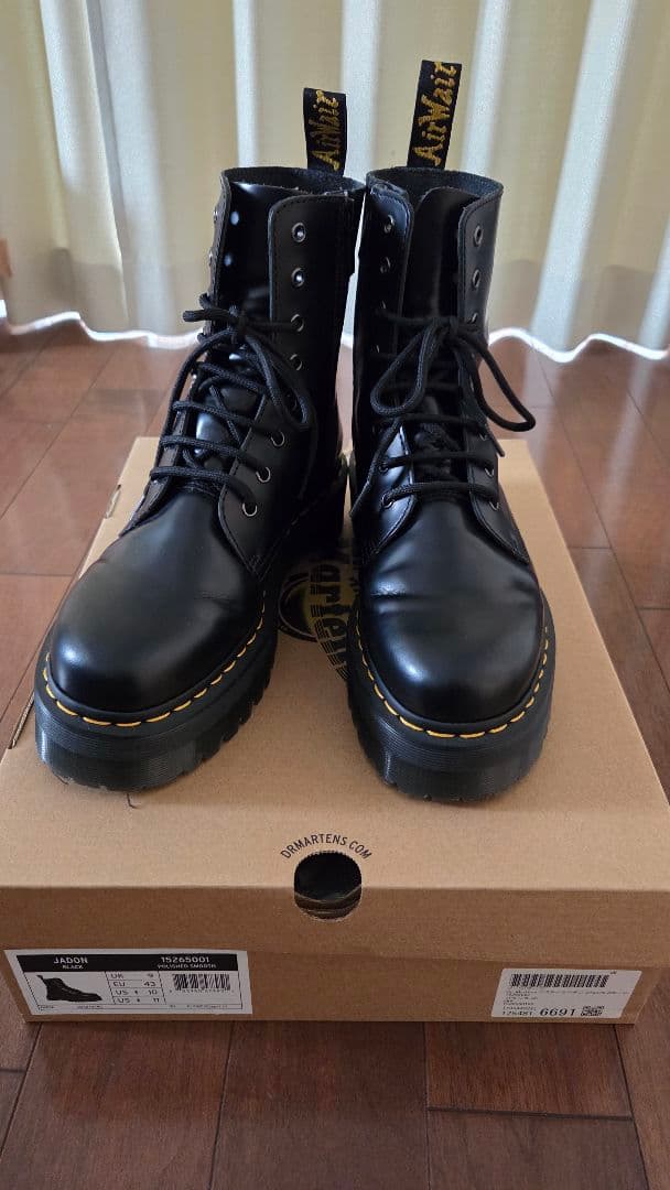 【極美品】 Dr.Martens JADON 8ホール ブーツ UK9