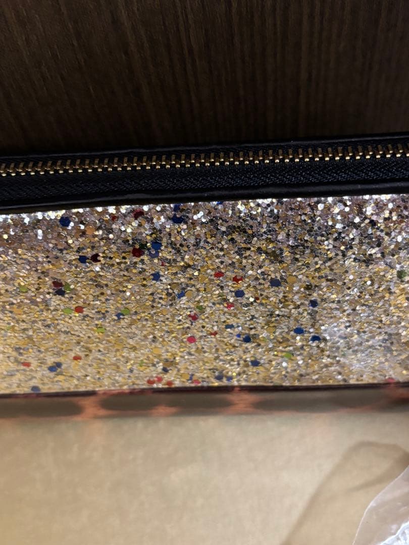Think Bee!☆新品タグ付き ヒョウ柄 グリッターラウンドファスナー長財布