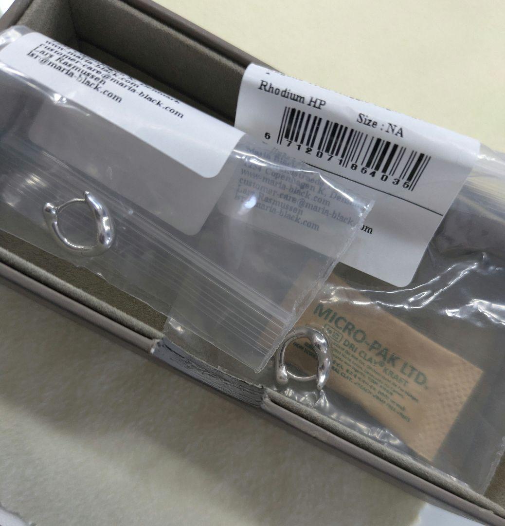 マリアブラックピアス☆オスロ★発送１月１２日以降