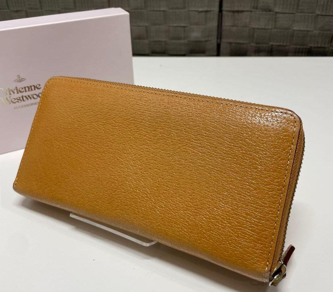 Vivienne Westwood ベージュ 長財布