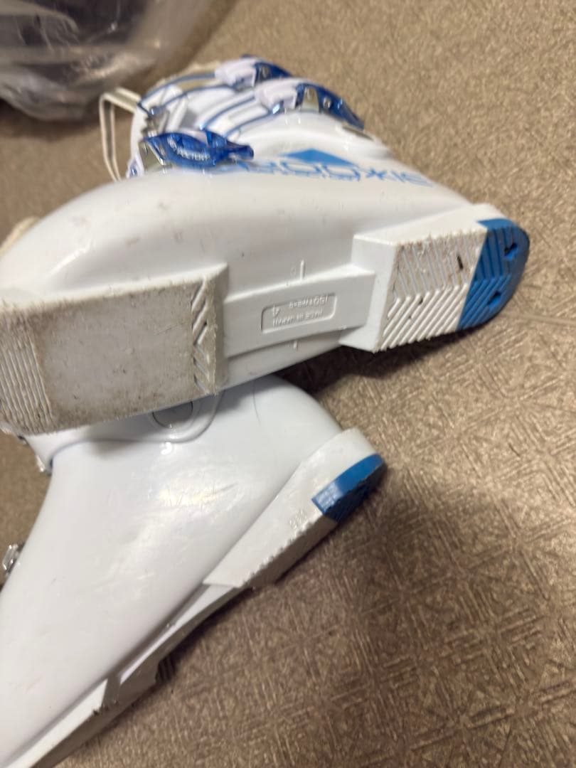 引取り歓迎！ガールズスキーセットアトミック130ゲンファクトリー24.5