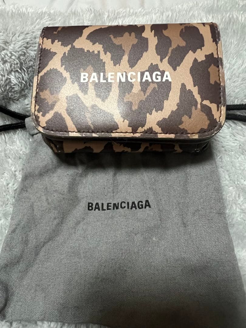 BALENCIAGA ヒョウ柄 三つ折り財布