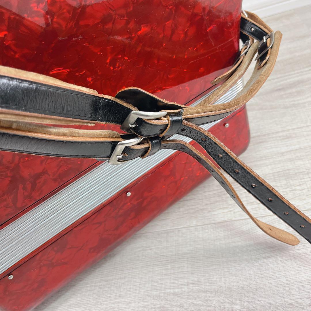 ★美品★YAMAHA ヤマハ アコーディオン 32鍵盤 8905 ケース付　鍵