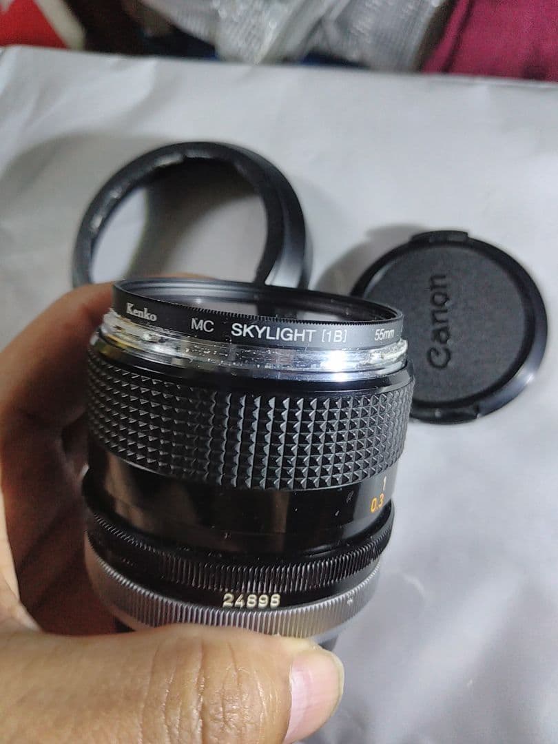 Canon FD 24mm f/2.8 レンズ 純正フード／前後キャップは希少！