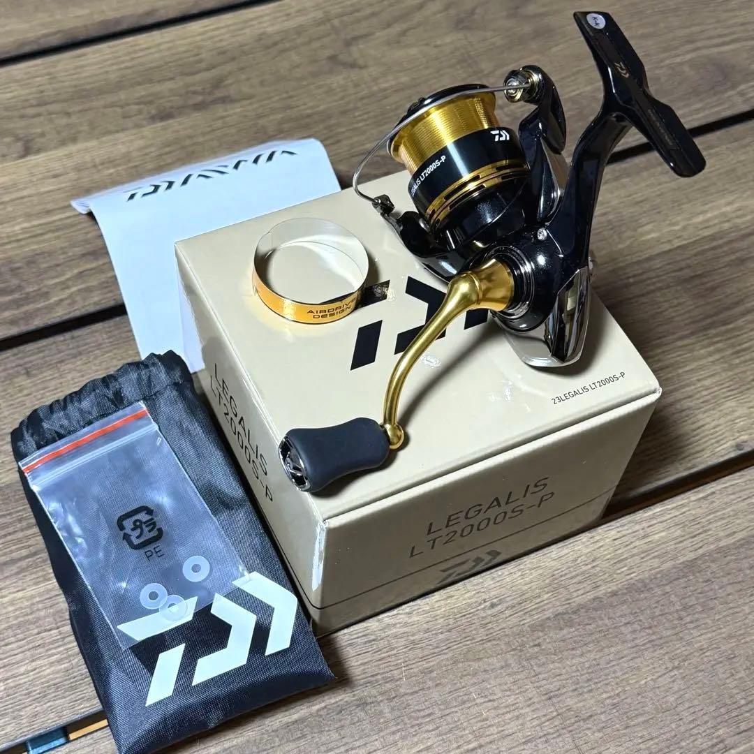 【美品】ダイワ 23 レガリス LT2000S-P スピニングリール