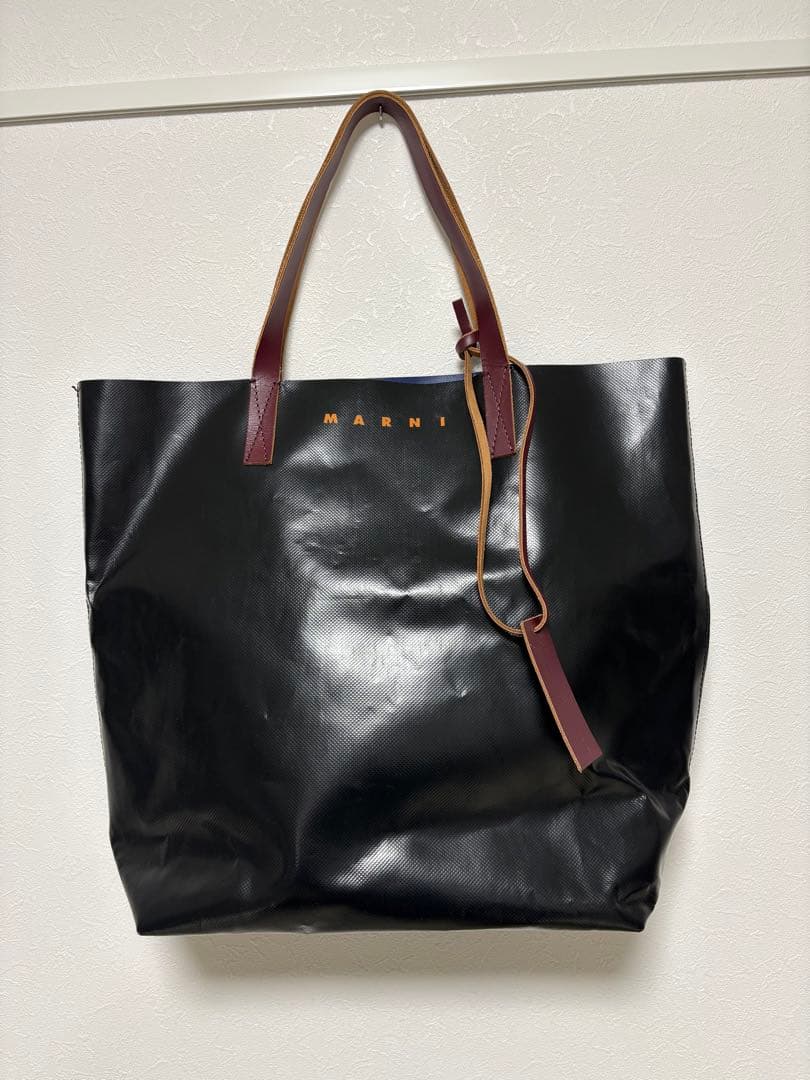 MARNI 黒 青 トートバッグ