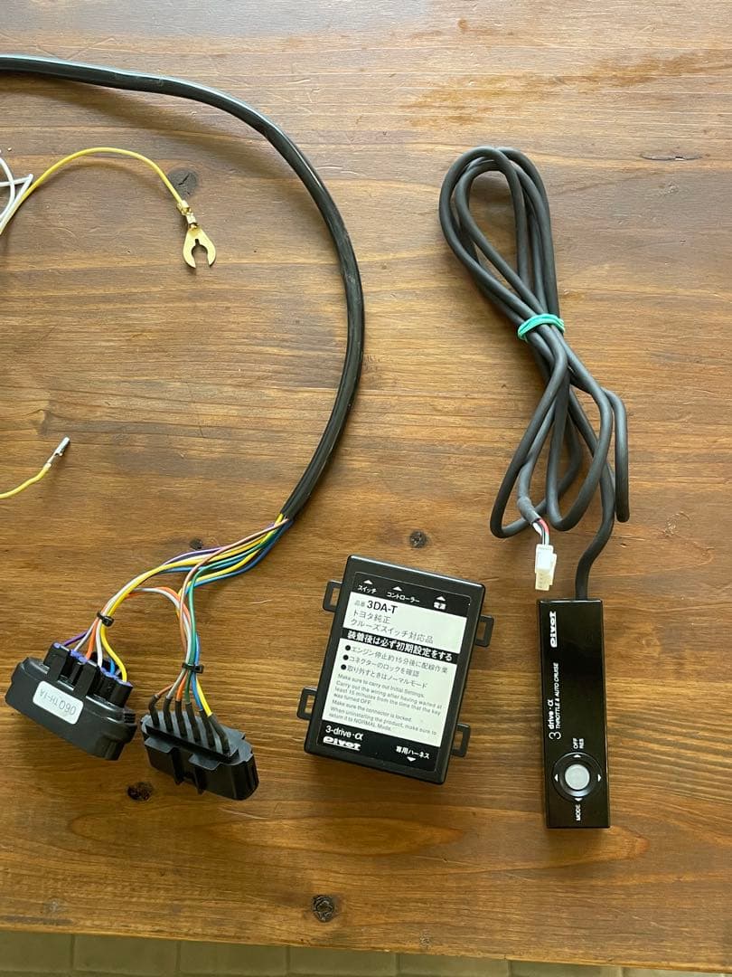 ハイエース PIVOT 3DA-Tスロコン　3-drive-α