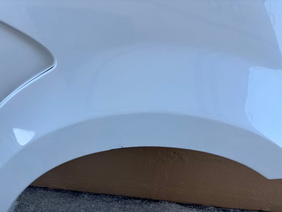 けん1/28まで　ワゴンR 社外　パールホワイト フェンダー 左右セット