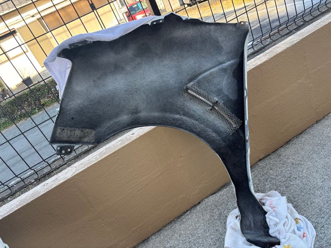 けん1/28まで　ワゴンR 社外　パールホワイト フェンダー 左右セット