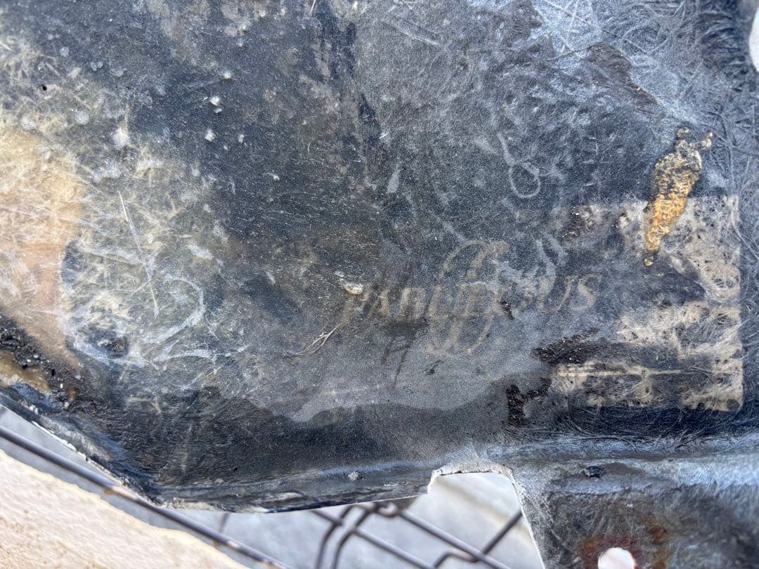 けん1/28まで　ワゴンR 社外　パールホワイト フェンダー 左右セット