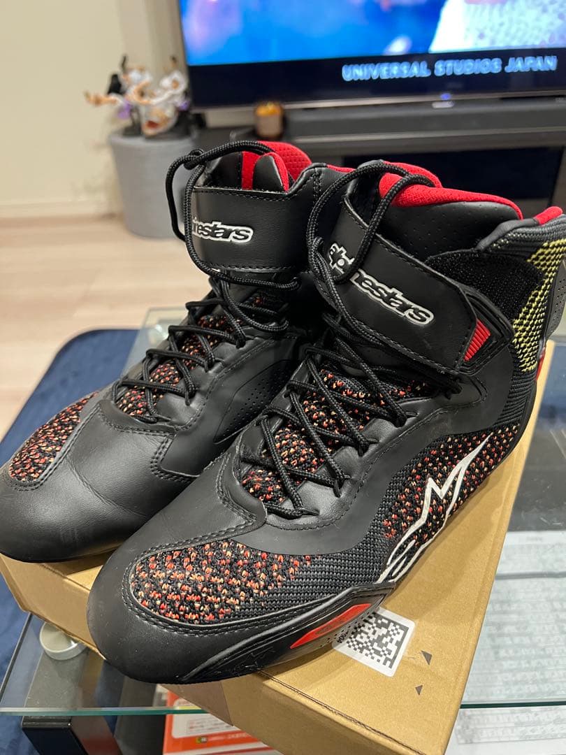 Alpinestars バイク用ブーツ ブラック/レッド/イエロー