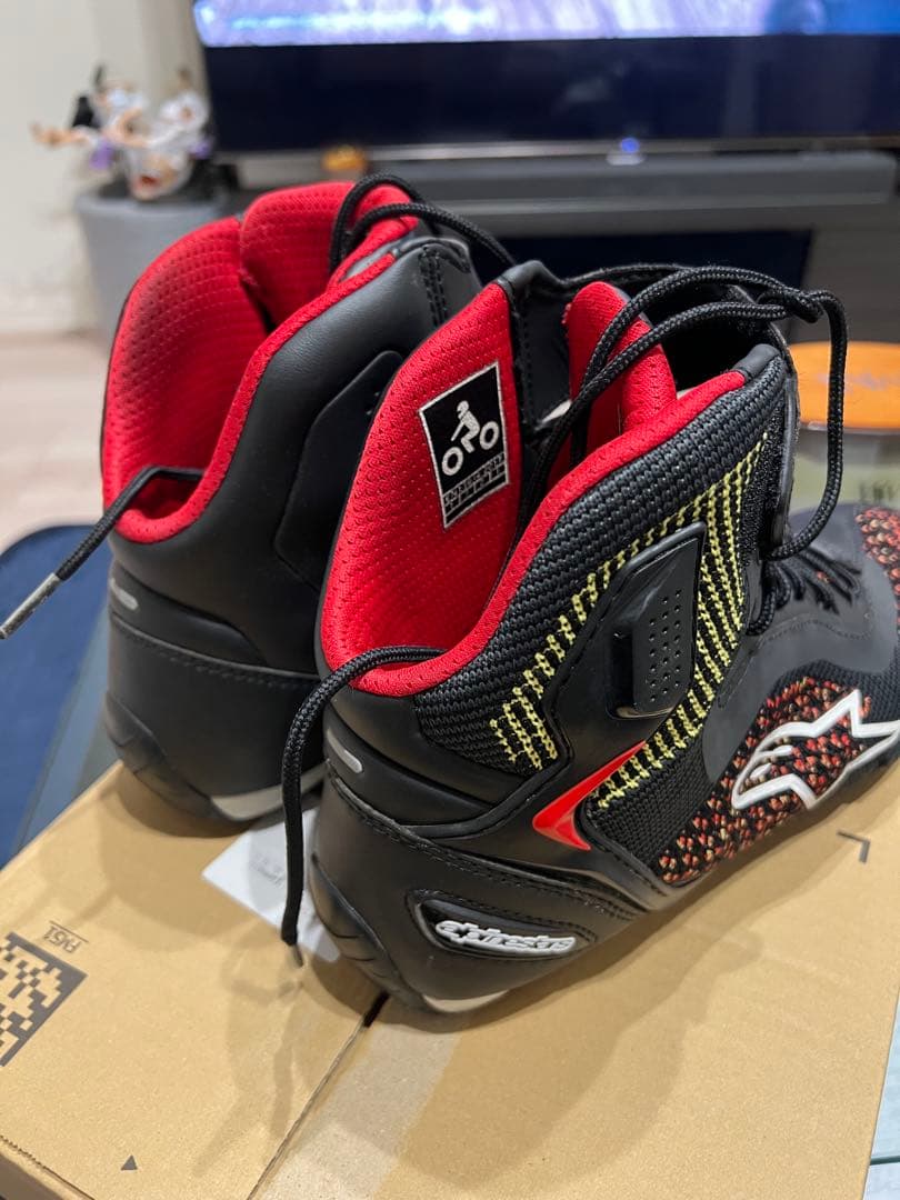 Alpinestars バイク用ブーツ ブラック/レッド/イエロー