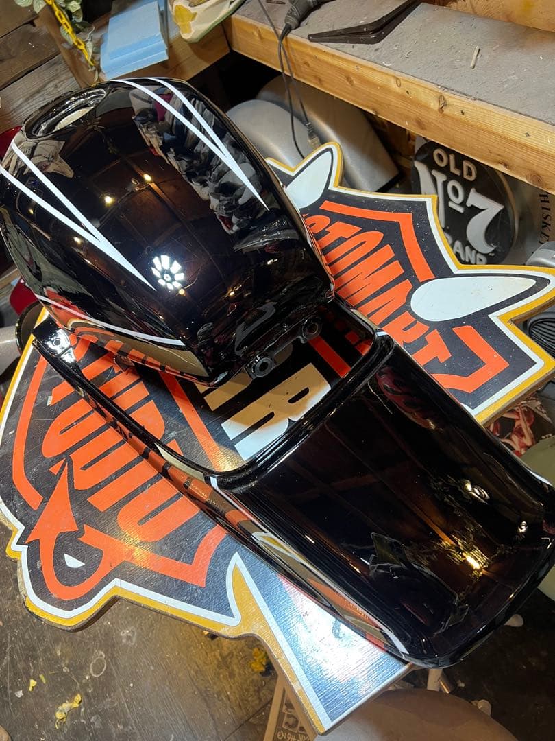 ゼファー400、タンク、リアフェンダー、タイガーカラー