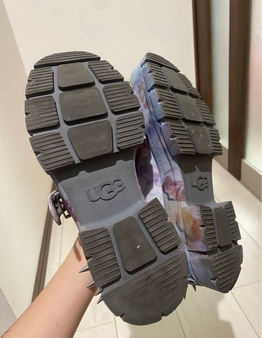 UGG×collina stradaメリージェーンローファー スタッズ パンク