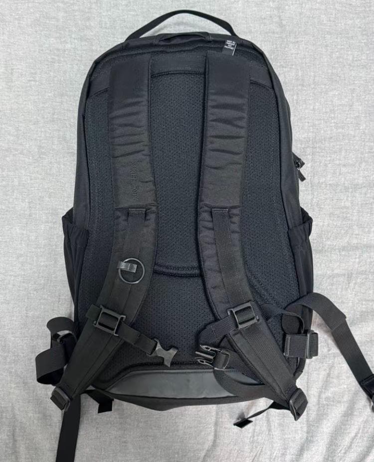 Arc'teryx ブラックバックパック26L