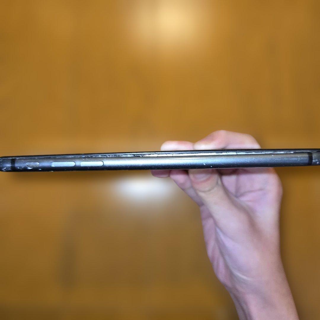 Apple iPhone 8 Plus 64gb　simフリー