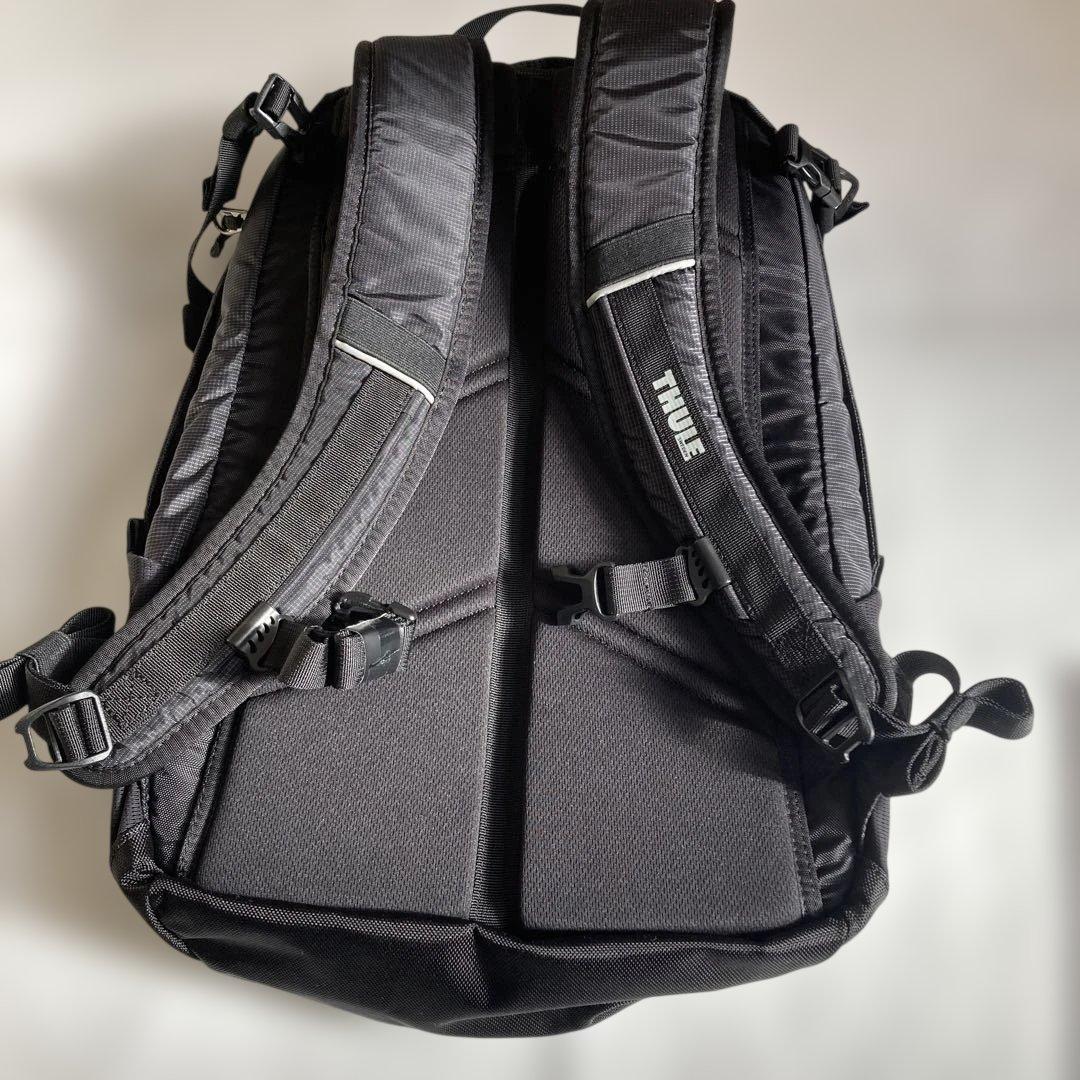 最終値下げです⭐️美品・未使用⭐️THULE バックパック[sweden]21L