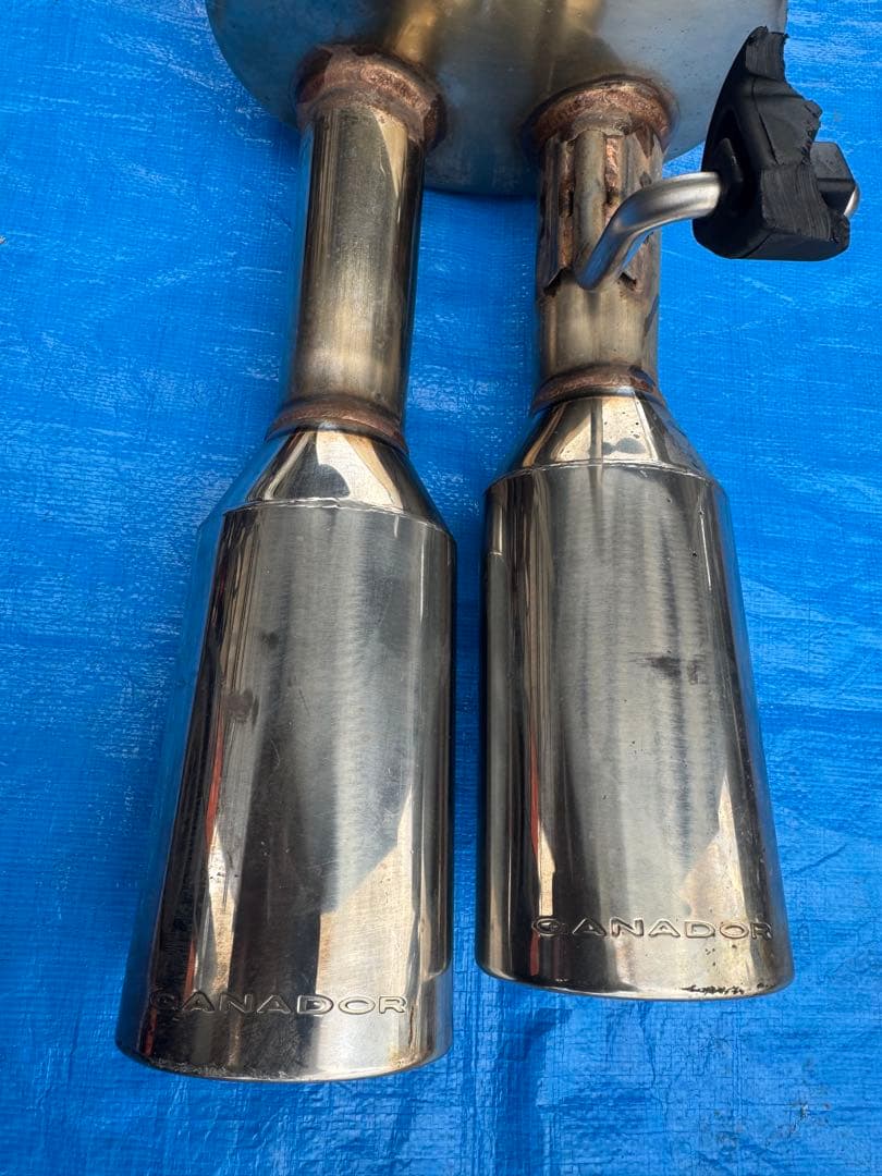 プリウス ZVW30 ガナドール ステンレススチール ダブルテールパイプマフラー