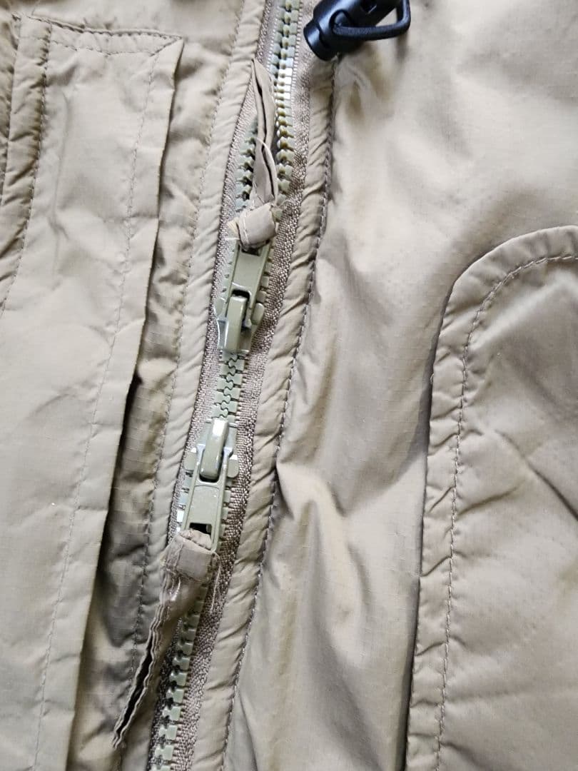 すけ　イギリス軍　PCS サーマルジャケット　M