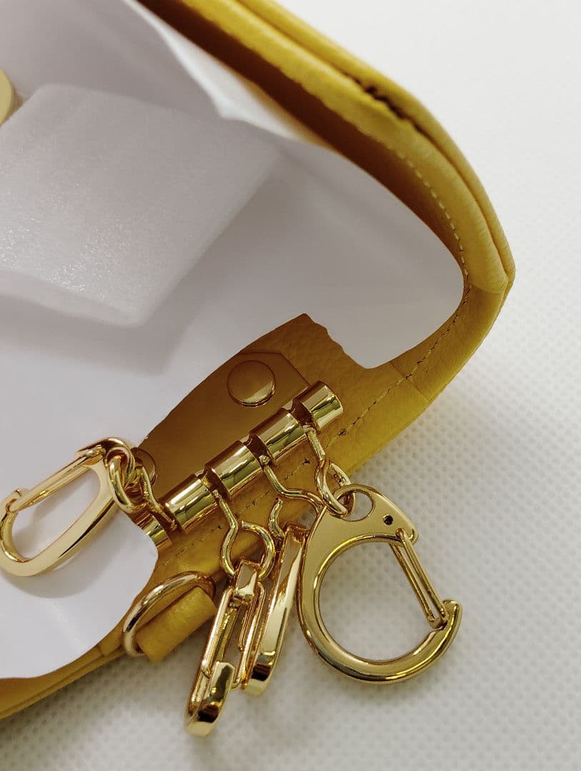 新品未使用サマンサタバサくまのプーさんキーケース