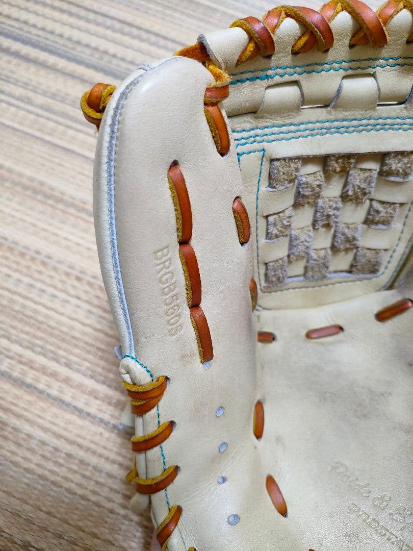 ZETTプロステイタスSE　軟式用グローブ（源田モデル236型）