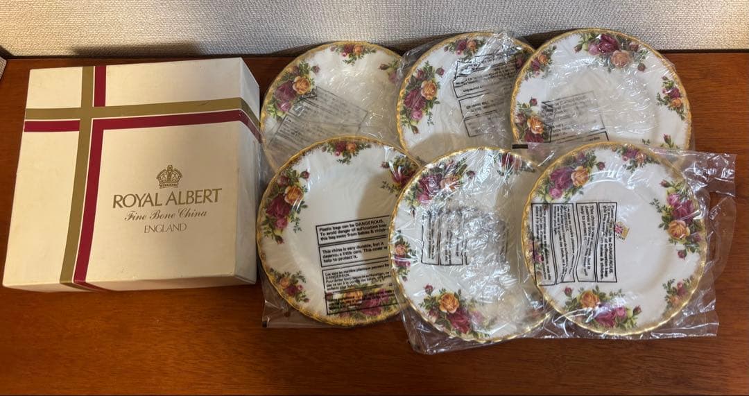 新品未使用　ロイアルアルバート オールドカントリーローズ ケーキ皿 6枚
