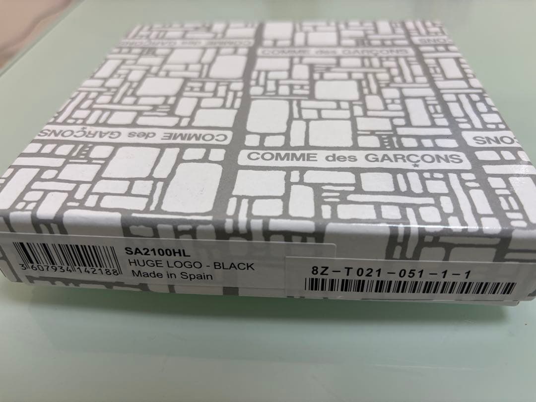 美品 COMME des GARÇONS 黒 二つ折り財布