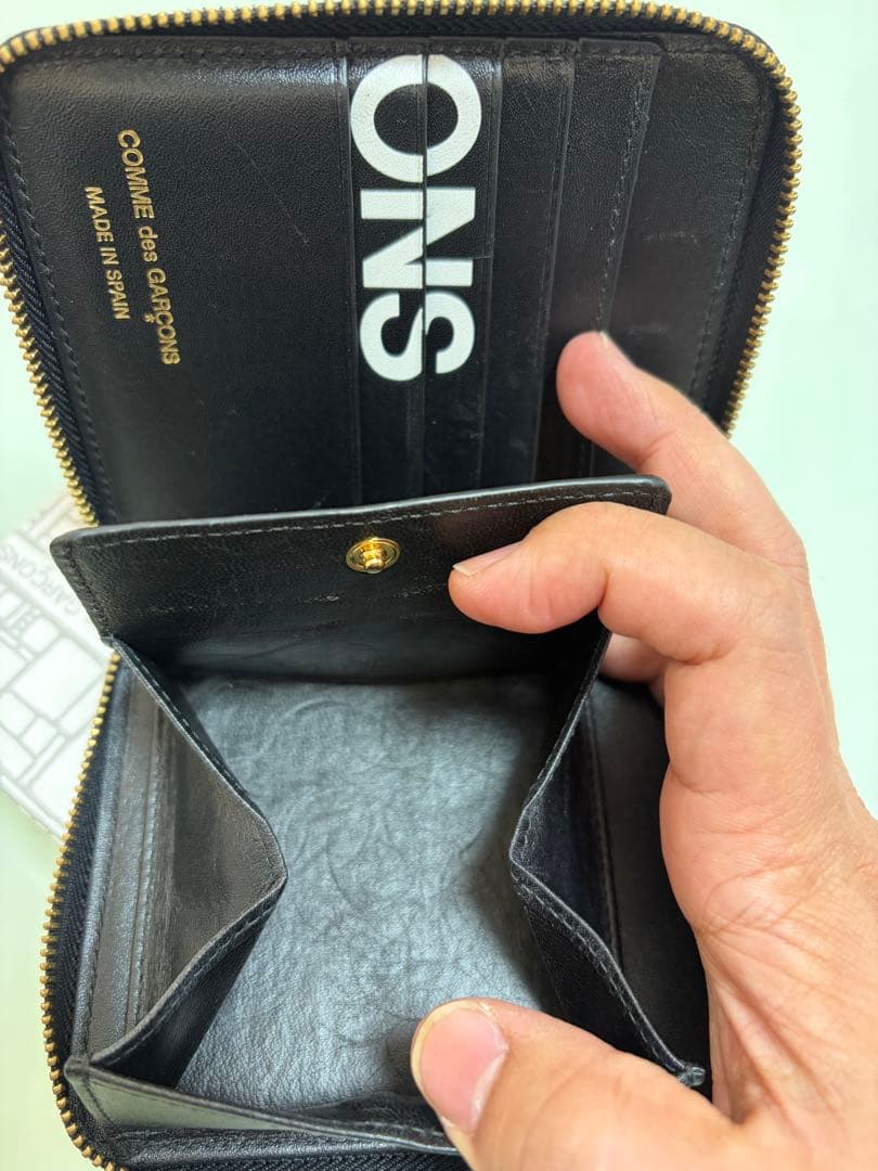 美品 COMME des GARÇONS 黒 二つ折り財布