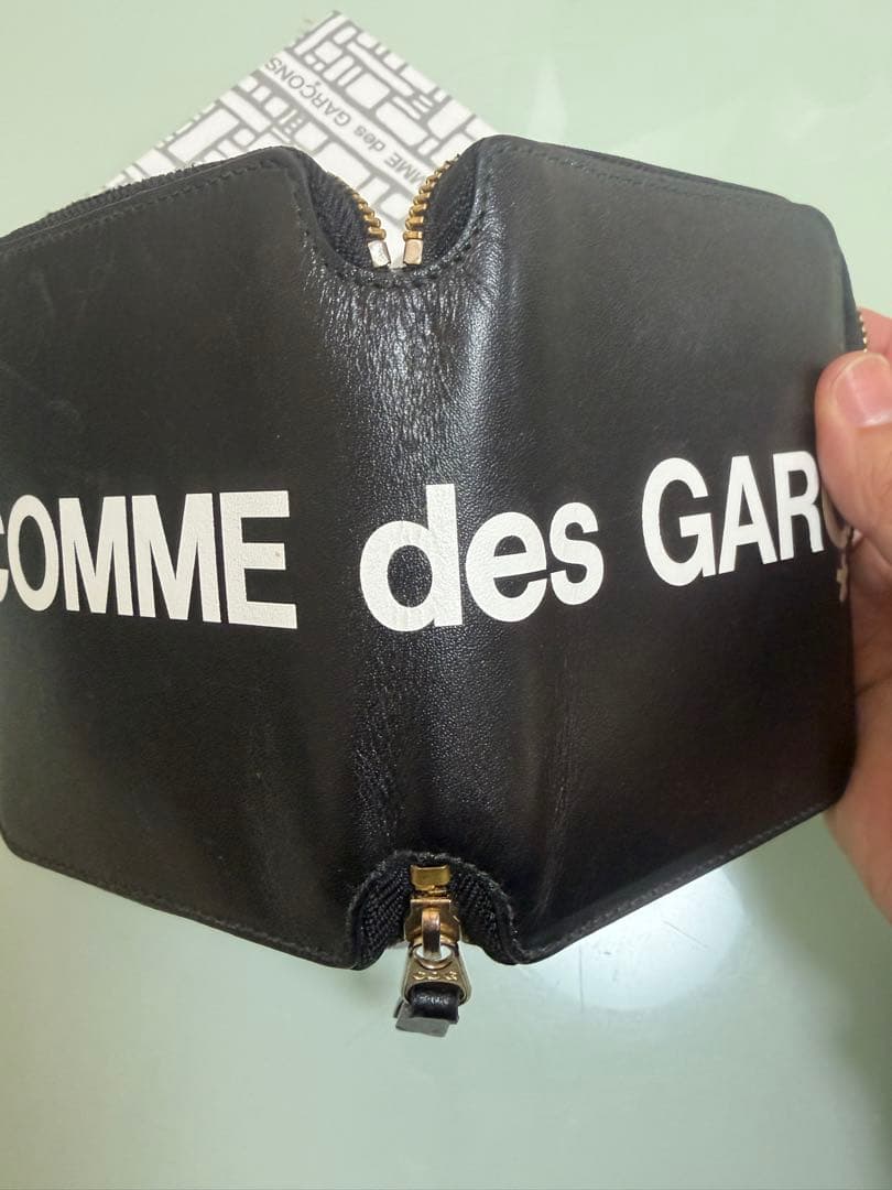 美品 COMME des GARÇONS 黒 二つ折り財布
