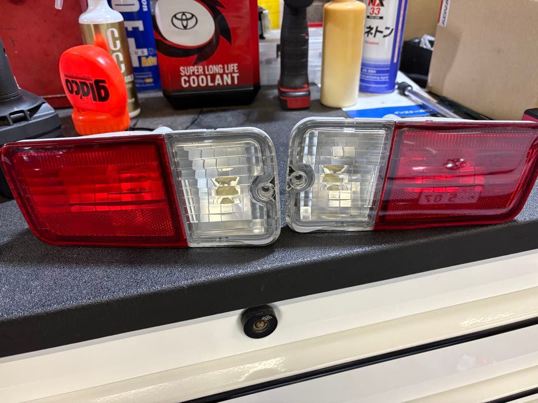 ダイハツ ハイゼットトラック 社外テールランプ 左右セット 中古品