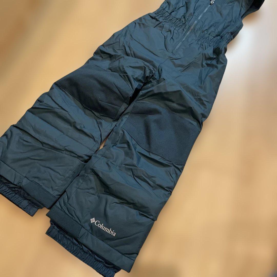 新品タグ付きコロンビア　スノーウェアFrosty Slope Set 110cm