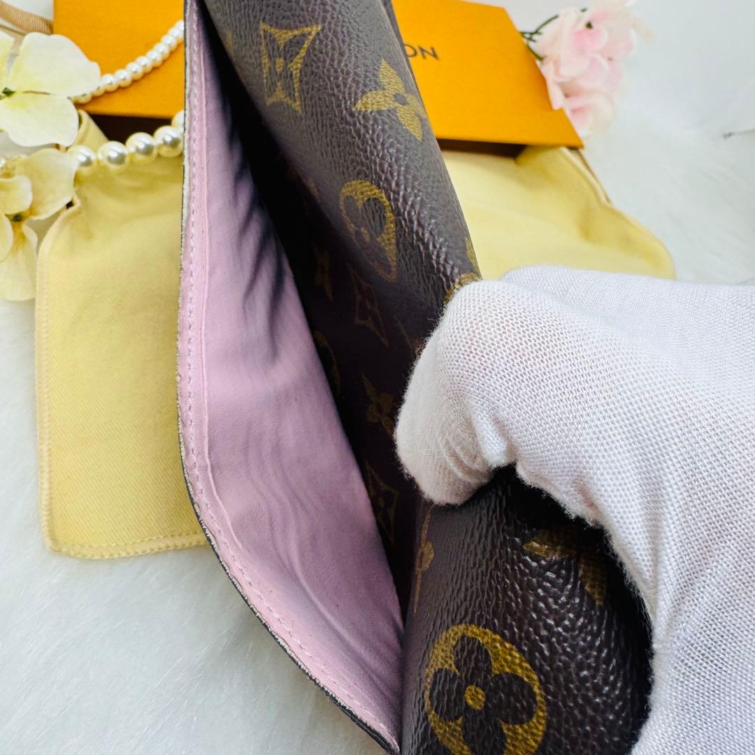 ルイヴィトン 新型 ポルトフォイユサラ M62235 ローズバレリーヌ 長財布