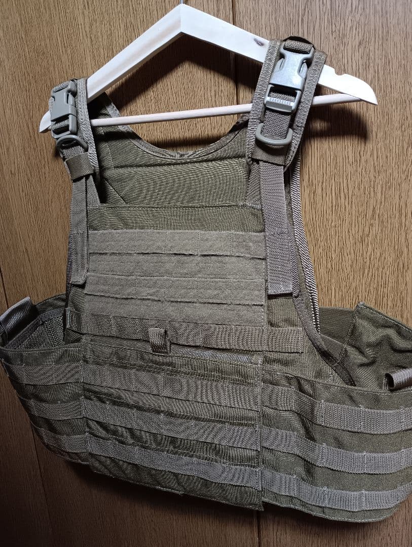 ミ*シ様 EAGLE MBAV プレートキャリア コヨーテ 実物 放出品