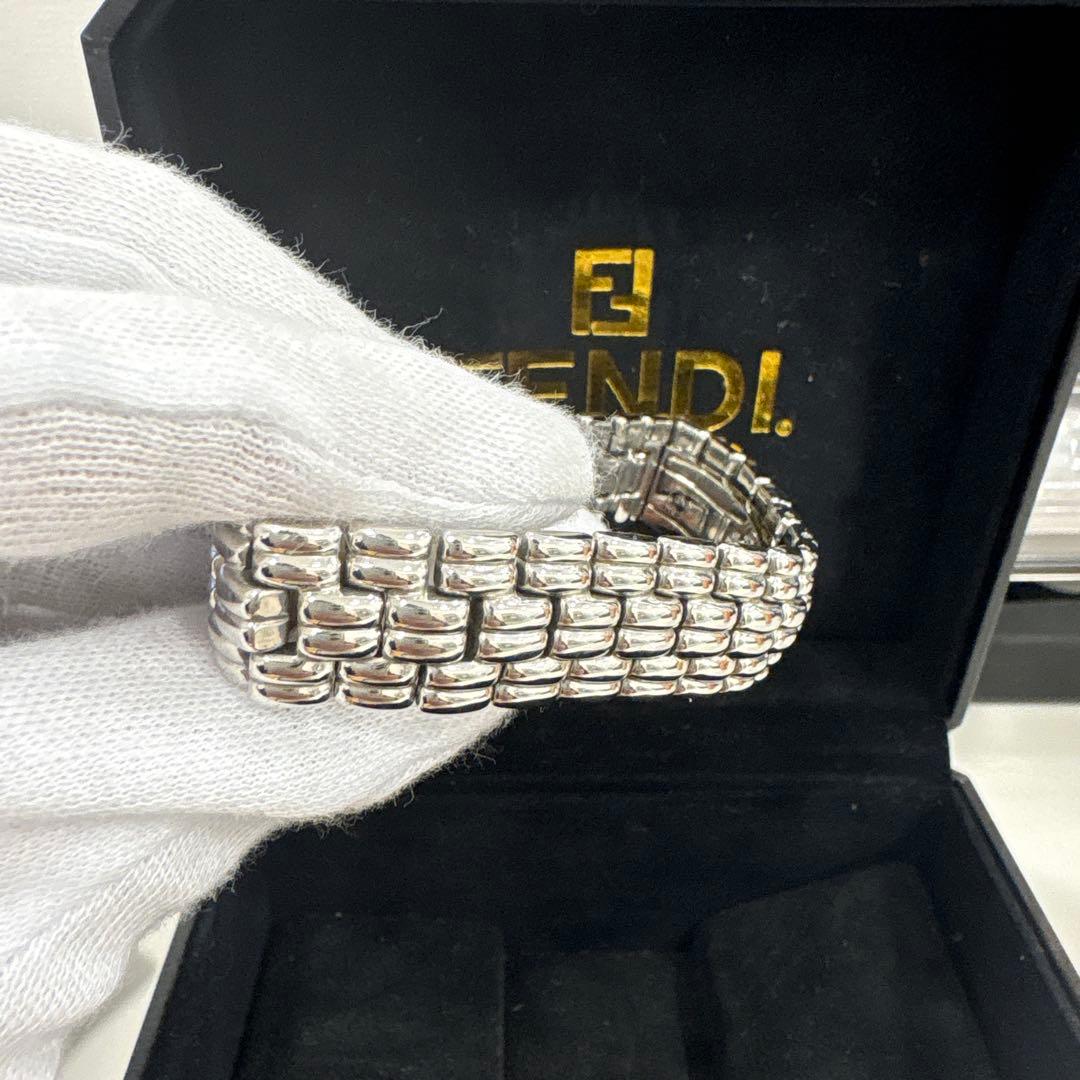 【美品】FENDI フェンディ 660L クウォーツ 時計 文字盤ブルー